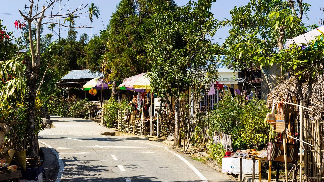Mawlynnong Village